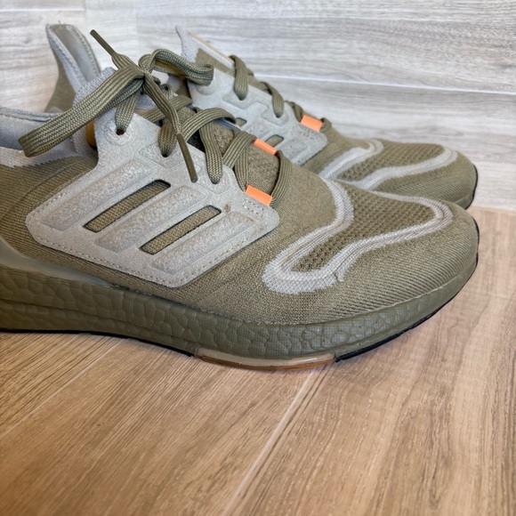 ADIDAS UltraBoost 22 Orbit Green Beam Orange Running Shoes GX9140 Men’s Size 11 - Picture 7 of 10